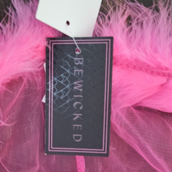 NWT Be Wicked Hot Pink Feather Trim Robe - Picture 9 of 10